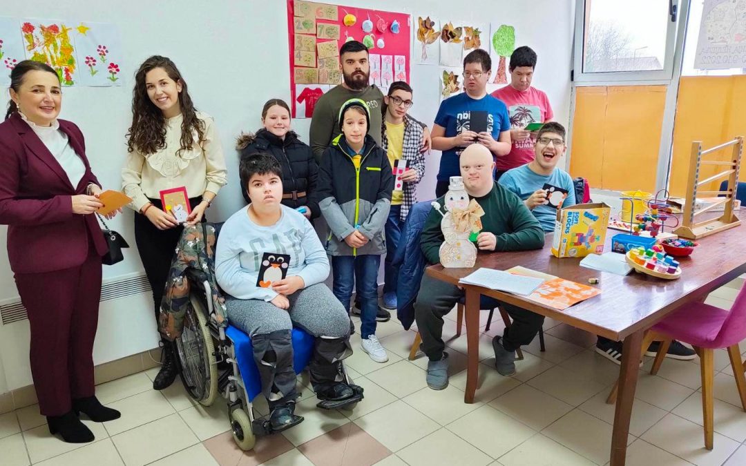Ученици наше школе у посјети Дневном центру „Невен“