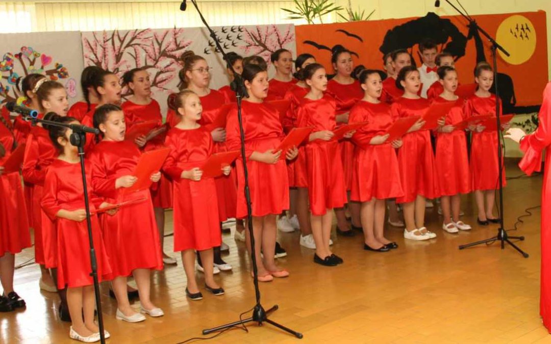 Такмичење школских хорова