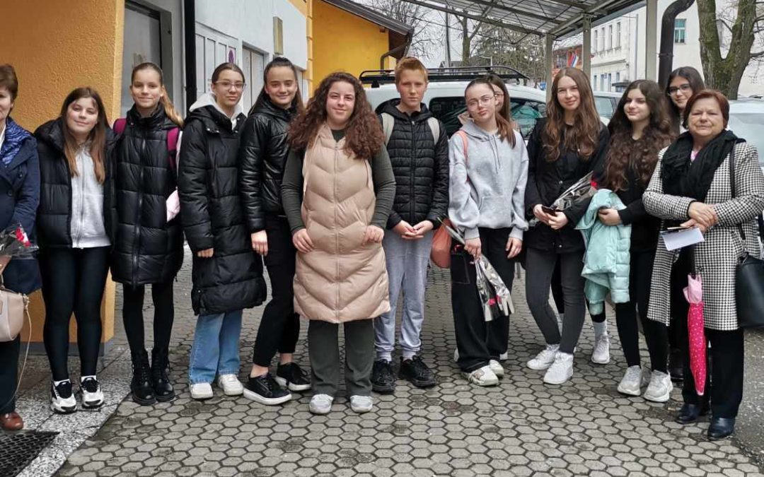 Одржана ревија ношњи у Прњавору