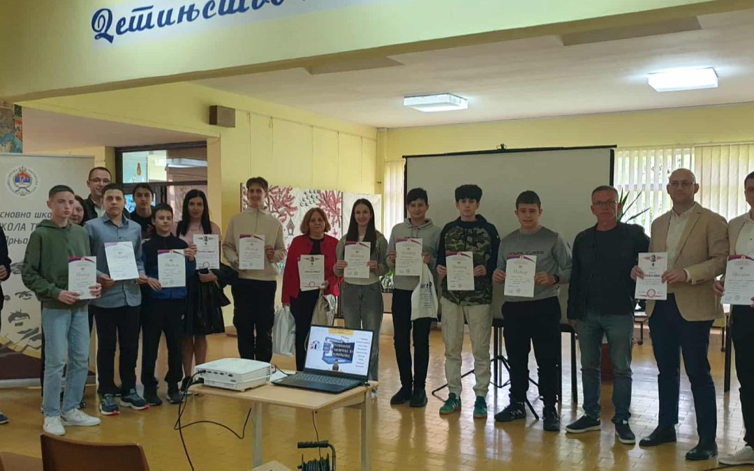 Никола Црнадак други на Регионалном такмичењу из информатике