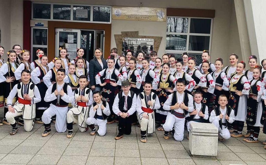 Прво мјесто на такмичењу школских фолклорних група