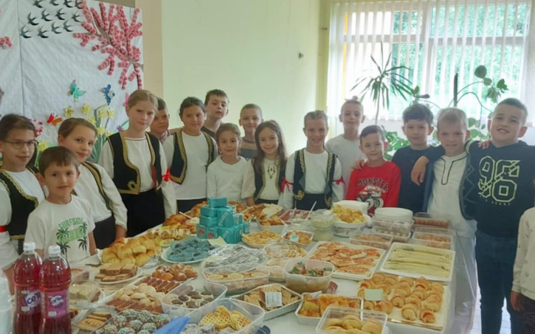 ,,Шарени свијет под једним кровом“